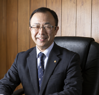 学校法人 MGL 学園 野口 哲 理事長（理事長室にて）